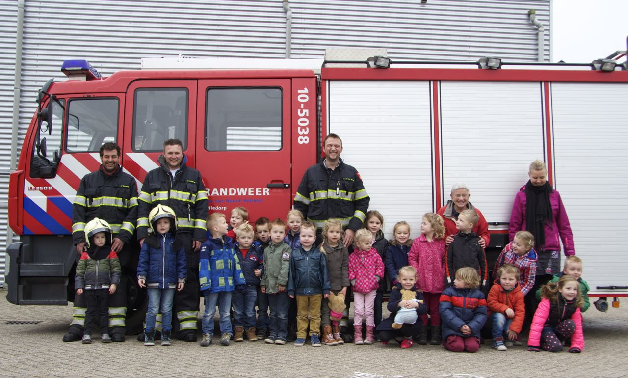 Kleuters naar de brandweerkazerne!