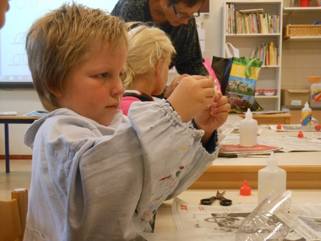 Serieus aan het werk
