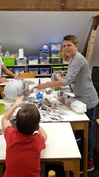 Gezellig samen knutselen